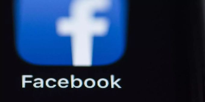 Facebook hat eine neue Datenpanne. Der Vorwurf: Entwickler der Anwendungen parkten Nutzerdaten ungeschützt im Netz. Foto: Silas Stein Facebook hat eine neue Datenpanne. Der Vorwurf: Entwickler der Anwendungen parkten Nutzerdaten ungeschützt im Netz. Foto: Silas Stein
