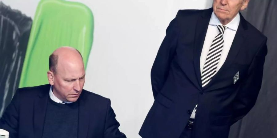 Mussten einen Verlust verkünden: Gladbach-Geschäftsführer Stephan Schippers (l) und Präsident Rolf König. Foto: Roland Weihrauch