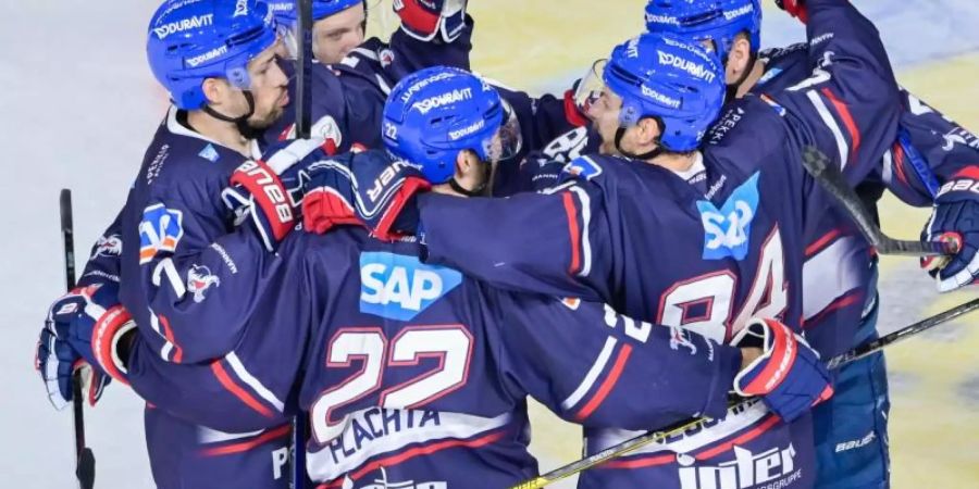 Die Adler Mannheim gewannen in heimischer Arena mit 6:5. Foto: Uwe Anspach