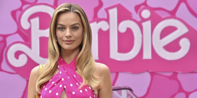 Margot Robbie Barbie