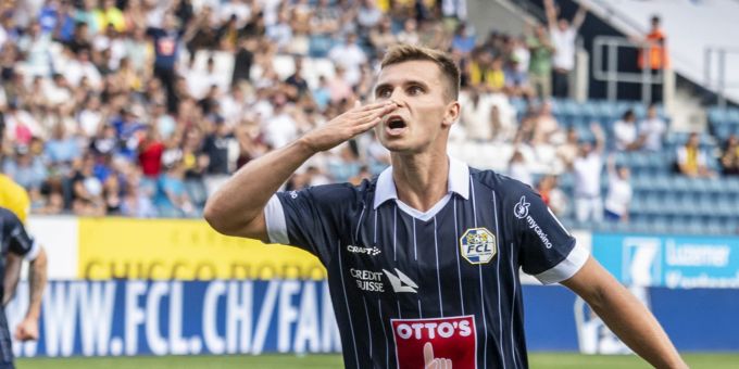 Jakub Kadak und der FC Luzern sind gegen Hibernian gefordert. FC Luzern