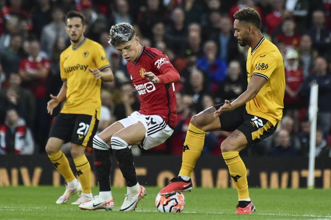 Der Ex-Sion-Spieler Matheus Cunha (r.) spielt für die Wolverhampton Wanderers. Britain Soccer Premier League