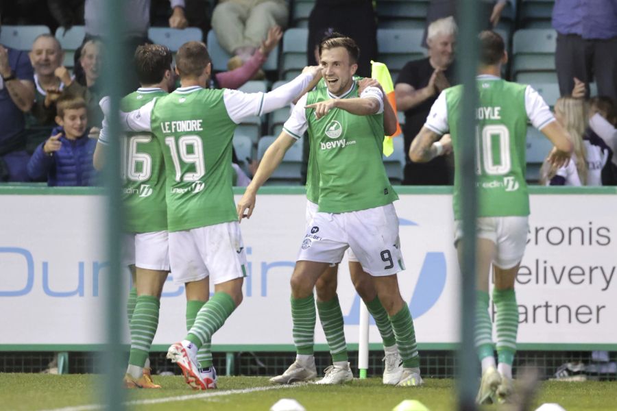 Am Ende jubeln jedoch die «Hibs» über einen 3:1-Heimsieg.