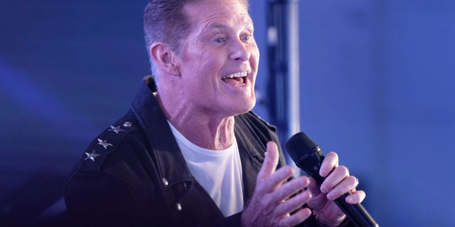 US-Schauspieler und Sänger David Hasselhoff kommt für eine Tournee nach Deutschland.