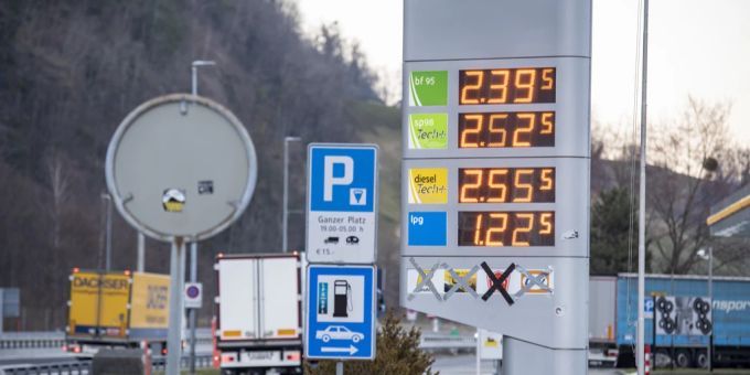Grosse Differenzen - TCS lanciert Radar für Benzinpreise in der Schweiz