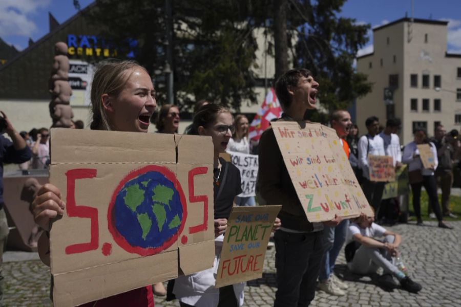 Klima-Aktivisten protestieren beim WEF im Mai 2022.