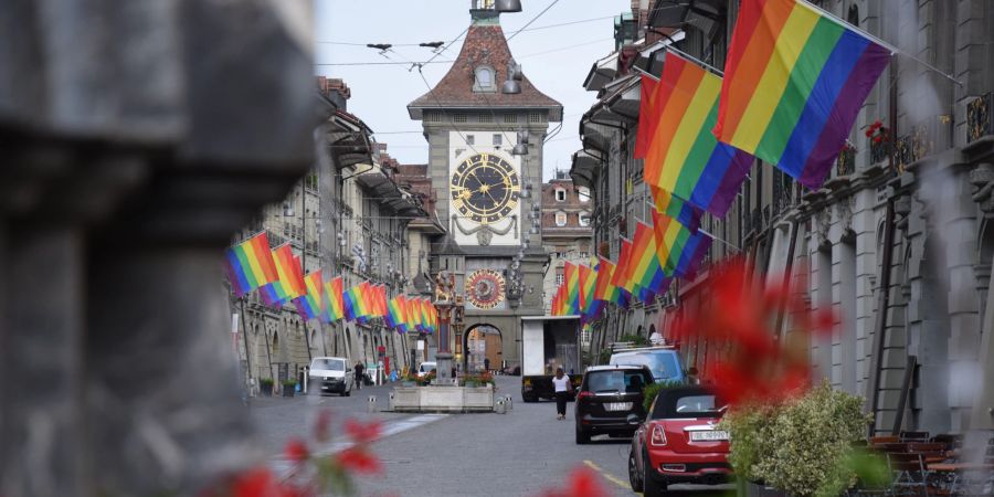 Pride-Flaggen Stadt Bern Eurogames