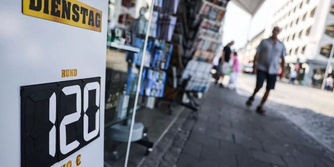 Am nächsten Freitag geht es wieder um 120 Millionen Euro. Am nächsten Freitag geht es wieder um 120 Millionen Euro.