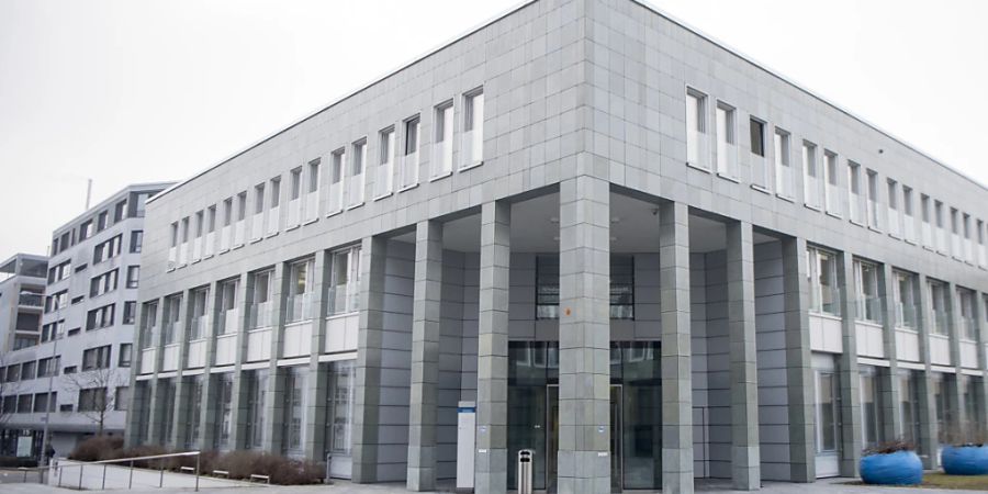 Angeklagte Beschuldigte schweigt Gericht
