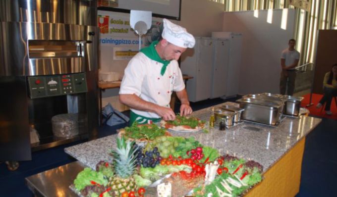 2009 wurde Lazer Dedaj an der Schweizer Meisterschaft in Lausanne VD in der Kategorie Gusto Zweiter. Da Keli