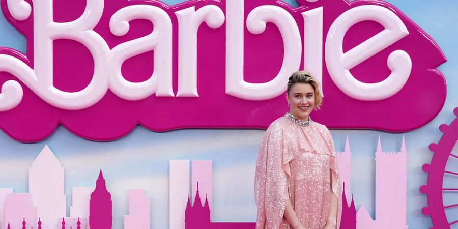 Nur wenige Wochen nach dem Start in den Kinos hat der «Barbie»-Film weltweit über eine Milliarde Dollar eingespielt. Damit gelang es Greta Gerwig (Bild) als erster Solo-Regisseurin, diese Marke zu überspringen, wie der Branchendienst Exhibitor Relations am Sonntag mitteilte. (Archivbild)