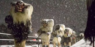 Sitten & Bräuche - Das sind die speziellsten Traditionen in den Dörfern Sitten & Bräuche - Das sind die speziellsten Traditionen in den Dörfern