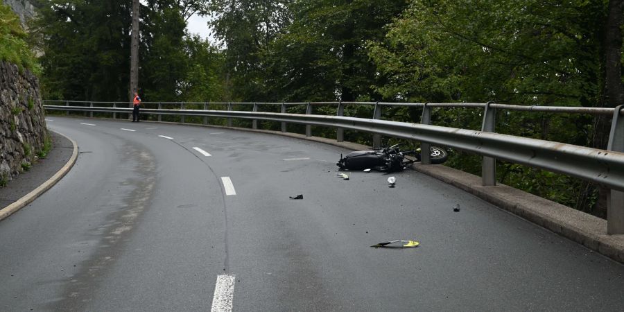 Weesen: Mit Motorrad verunfallt