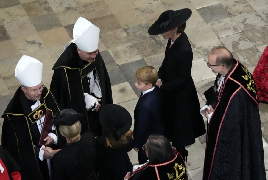 Die Kids von Kate und William werden in der Kirche hinter dem Sarg gehen.