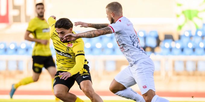 Kastriot Imeri (li.) ist einer von vier Spielern von YB, die zur Doping-Kontrolle gebeten wurden. YB Fussball Super League