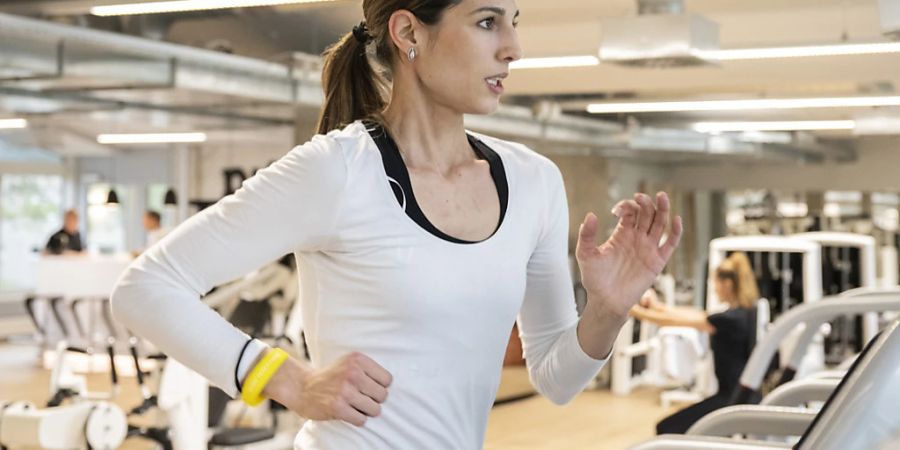 Laut der Weltgesundheitsorganisation (WHO) liessen sich viele Krankheiten vermeiden, wenn die Menschen genug Bewegung hätten. (Archivbild)