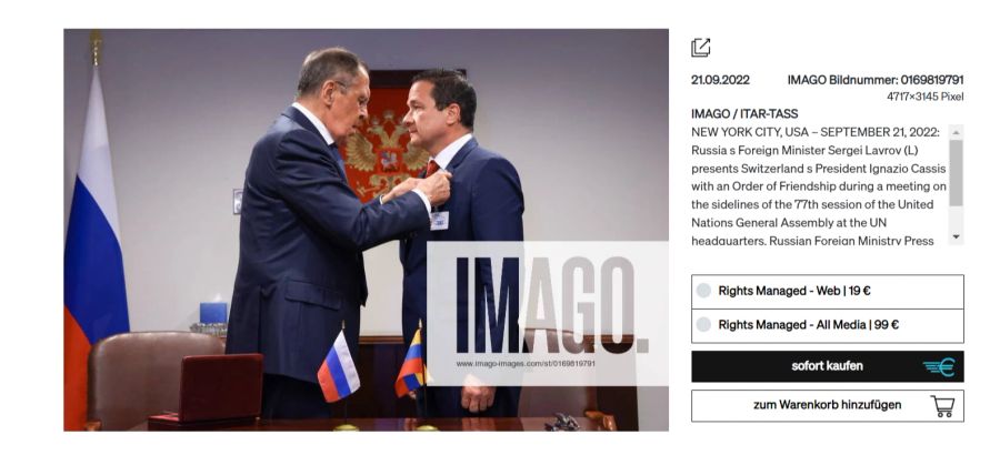Nein, hier erhält nicht Bundespräsident Ignazio Cassis einen russischen Orden angeheftet, wie die Bildagentor Imago fälschlicherweise kolportiert.
