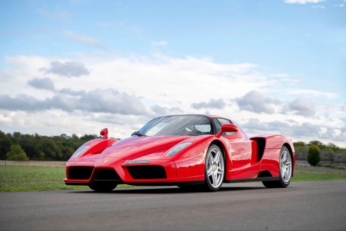 Selbst der Papst für einen Ferrari Enzo, kein Wunder, dass er auch in der Gran Turismo Collection nicht fehlt Ferrari Enzo