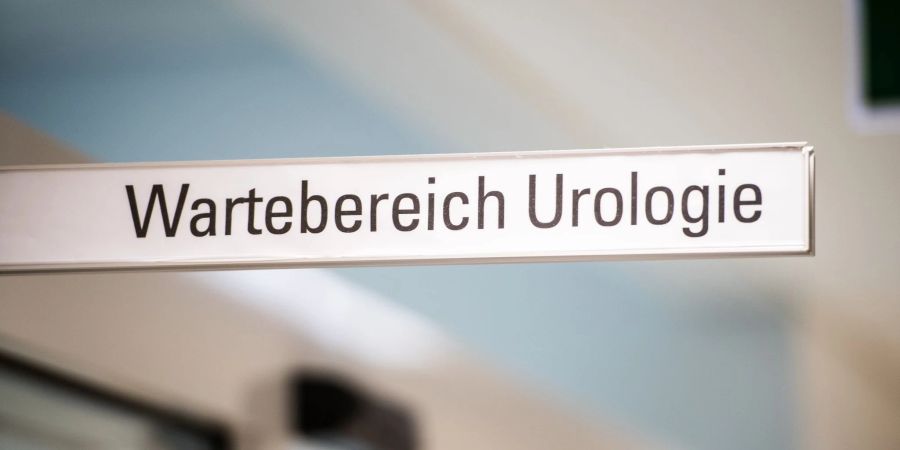 In Deutschland ist die Zahl stationärer Hodenkrebsbehandlungen weiter gesunken.