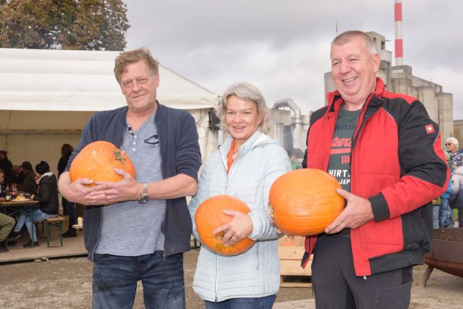 Das OK: Paul Wetzel, Susi Gebhard und  Jakob Gebhard sind perfekte Gastgeber.