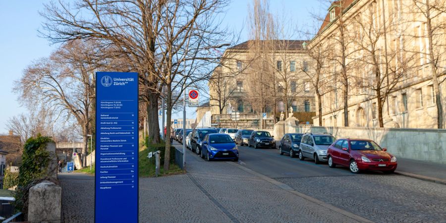Die Eidgenössische Technische Hochschule Zürich, kurz ETH.