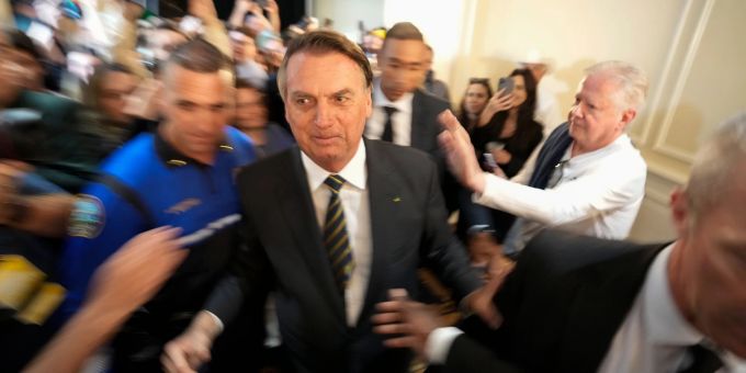 Der ehemalige brasilianische Präsident Jair Bolsonaro hält sich derzeit in Florida auf. Der ehemalige brasilianische Präsident Jair Bolsonaro hält sich derzeit in Florida auf.