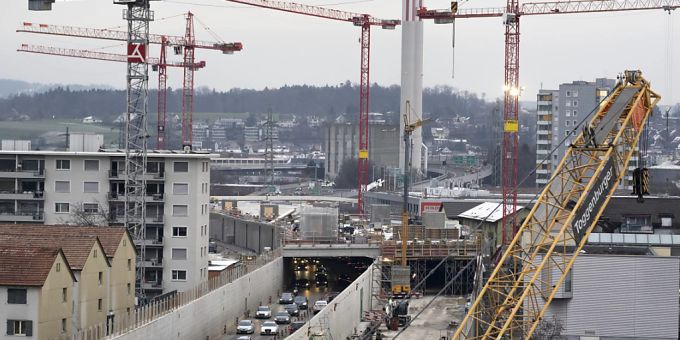 Zürich - Von KOF befragte Experten schätzen Arbeitsmarkt positiver ein