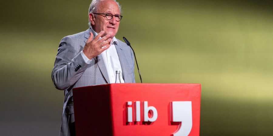 Nach mehr als zwei Jahrzehnten hört Direktor Ulrich Schreiber nun beim Internationalen Literaturfestival Berlin auf.