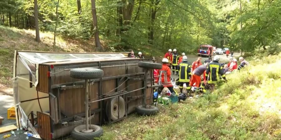 Rettungskräfte am Unfallort