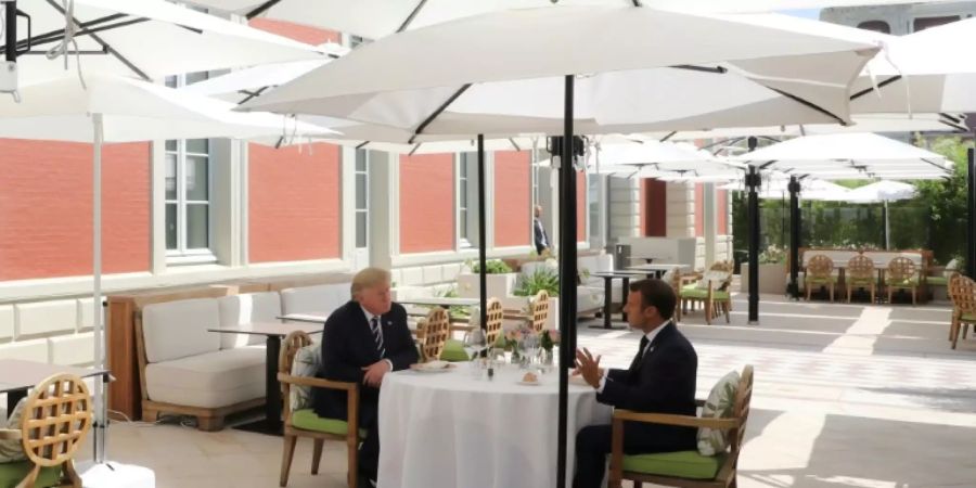Macron, nicht Macrone - beim Essen mit Trump in Biarritz