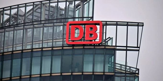 Berlin - Logistiktochter bereitet Deutscher Bahn schwarze Zahlen