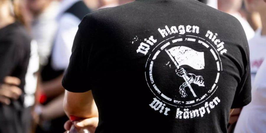 Nazi-Aufmarsch in Berlin am Todestag von Rudolf Hess