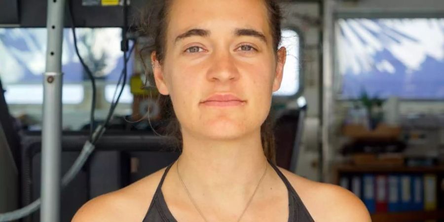 Carola Rackete war mit Dutzenden Migranten an Bord ohne Erlaubnis in den Hafen von Lampedusa gefahren. Foto: Till M. Egen/Sea-Watch.org