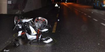 Motorradlenker verlor die Kontrolle über sein Fahrzeug und stürzte.