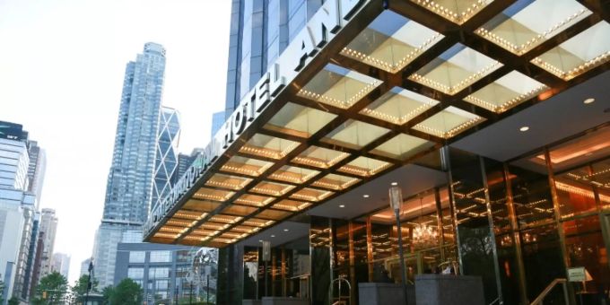 Washington - US-Präsident Trump wirbt erneut für eines seiner Hotels