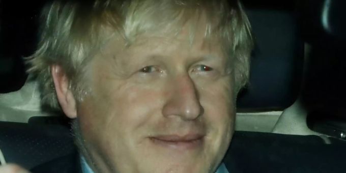 Johnson verlässt nach doppelter Niederlage das Parlament Johnson verlässt nach doppelter Niederlage das Parlament