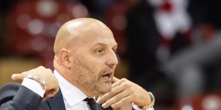 Feierte mit Serbien einen klaren Sieg zum WM-Auftakt: Coach Sasa Djordjevic. Foto: Matthias Balk