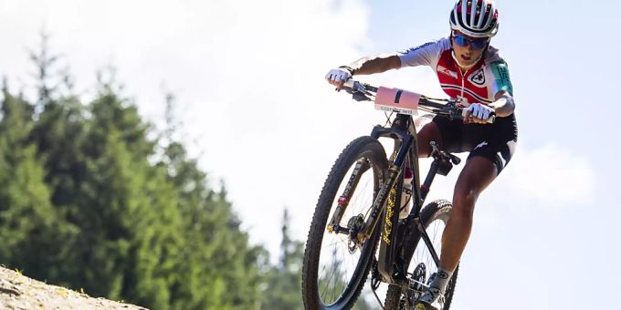 Mountainbike - Jolanda Neff Zweite hinter Pauline Ferrand-Prévot