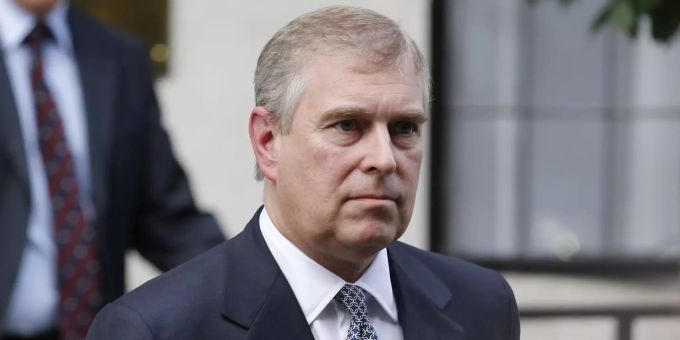 Andrew, Duke of York bereut seine Freundschaft mit Jeffrey Epstein nicht. Andrew, Duke of York