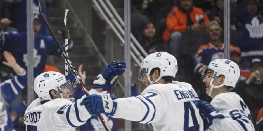 Die Toronto Maple Leafs jubelten im kanadischen Duell mit den Edmonton Oilers. Foto: Jason Franson/The Canadian Press/AP/dpa