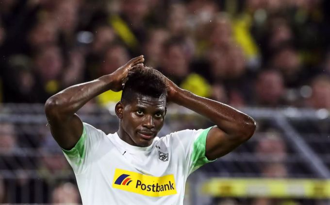 ...genau so wie Breel Embolo bei Gladbach. bvb