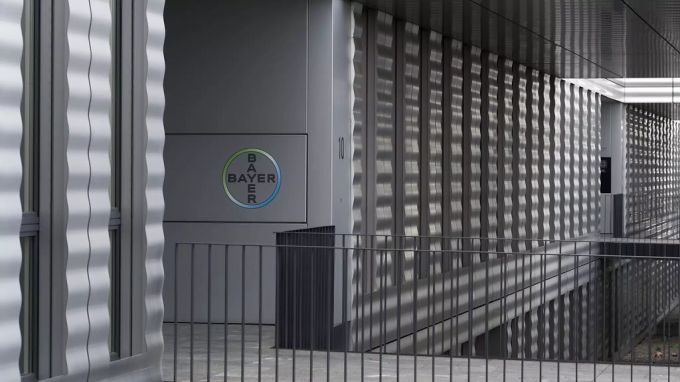 Der Stoff stammt von der Bayer Schweiz AG. Bayer