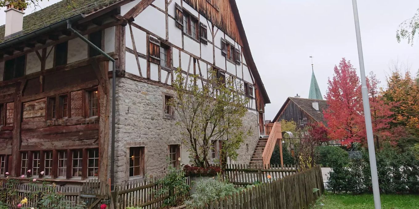 Bohrlocher In Auenwand Schlieen