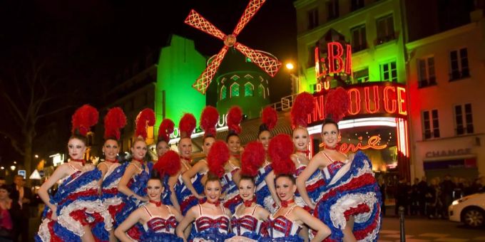 Generalprobe von Tänzerinnen des Moulin Rouge. Moulin rouge