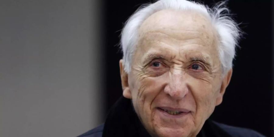 Pierre Soulages wird 100. Foto: Guillaume Horcajuelo/EPA/dpa