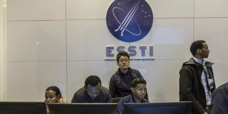 Experten im Entoto-Observatorium nahe Addis Abeba