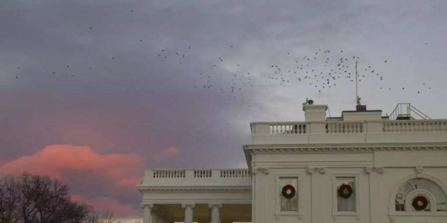 Das Weisse Haus in Washington, offizieller Regierungssitz des Präsidenten der USA. Foto: Alex Brandon/AP/dpa