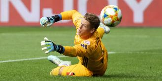 Omlin sei Dank - Der FCB gewinnt gegen Thun mit 3:1 und bleibt Leader Omlin sei Dank - Der FCB gewinnt gegen Thun mit 3:1 und bleibt Leader