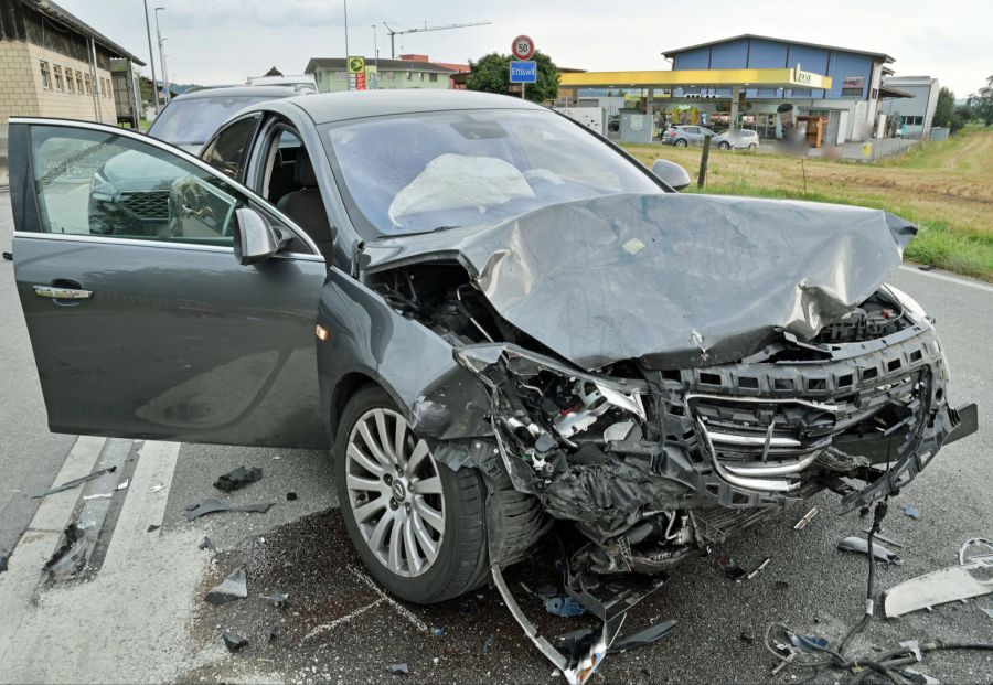 An den Fahrzeugen entstand ein Sachschaden.