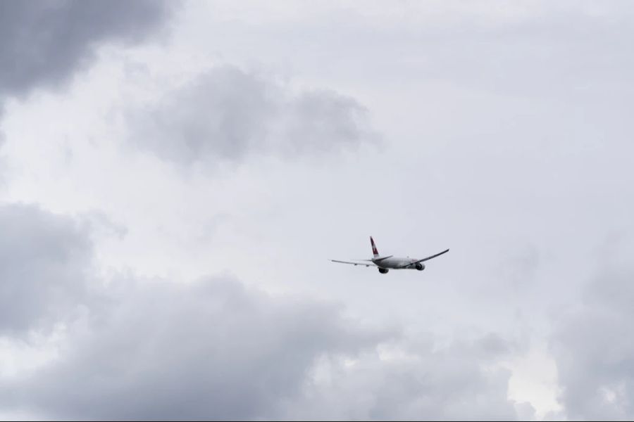 Das Flugzeug war in Zürich Richtung Berlin gestartet, musste jedoch schon kurz nach dem Start wieder umdrehen. (Archivbild)